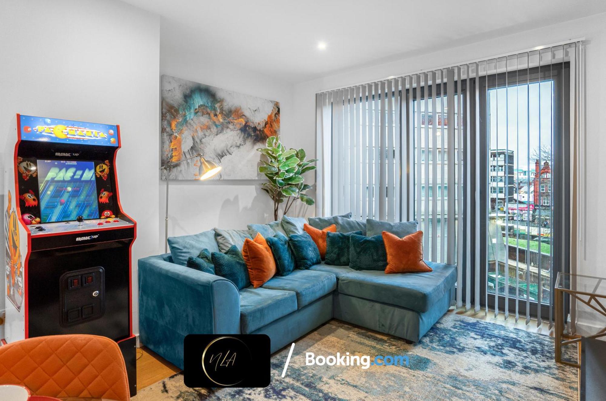 City Centre Apartment With Free Parking, 2 Bathrooms, Netflix And Wifi - Suitable For Contractors And Families - By Noor Luxury Accommodations バーミンガム エクステリア 写真