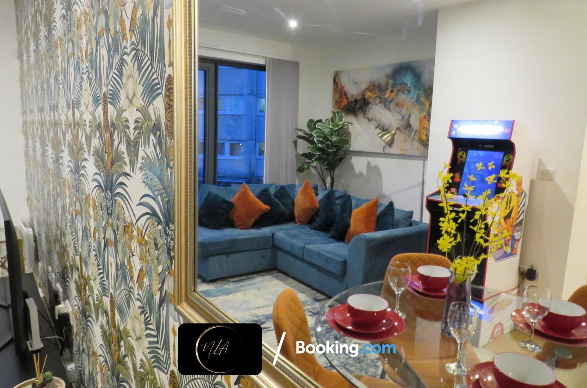 City Centre Apartment With Free Parking, 2 Bathrooms, Netflix And Wifi - Suitable For Contractors And Families - By Noor Luxury Accommodations バーミンガム エクステリア 写真